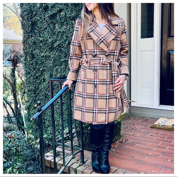 Made in Italy Most Fabulous Designer Belted Plaid Trench Coat - Picture 9 of 13
